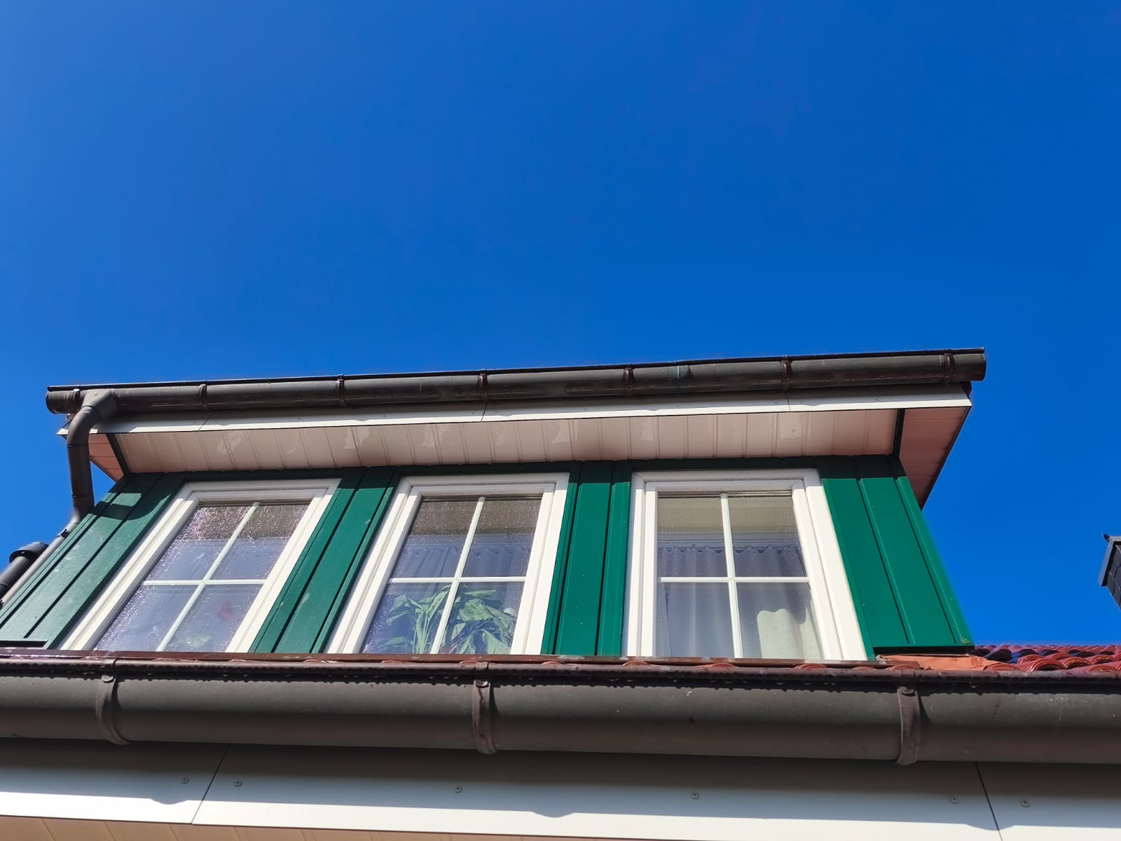 Dachüberstand nachher